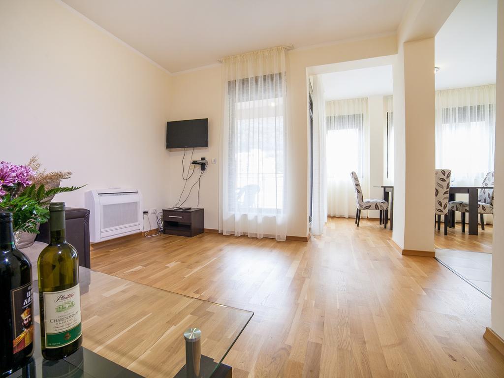 Bel&Rus Sea Apartment 부드바 외부 사진